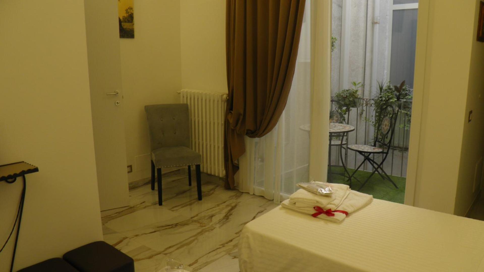 La Dimora Di Re Idomeneo Bed & Breakfast เลชเช ภายนอก รูปภาพ